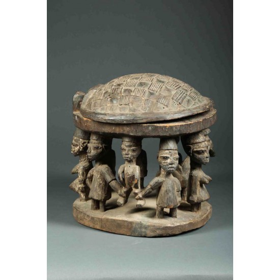 Figurative Kola Nut Bowl