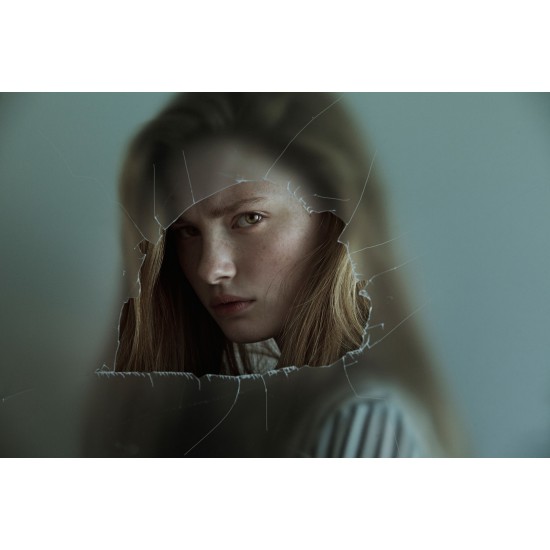 Marta Bevacqua   Through the Glass